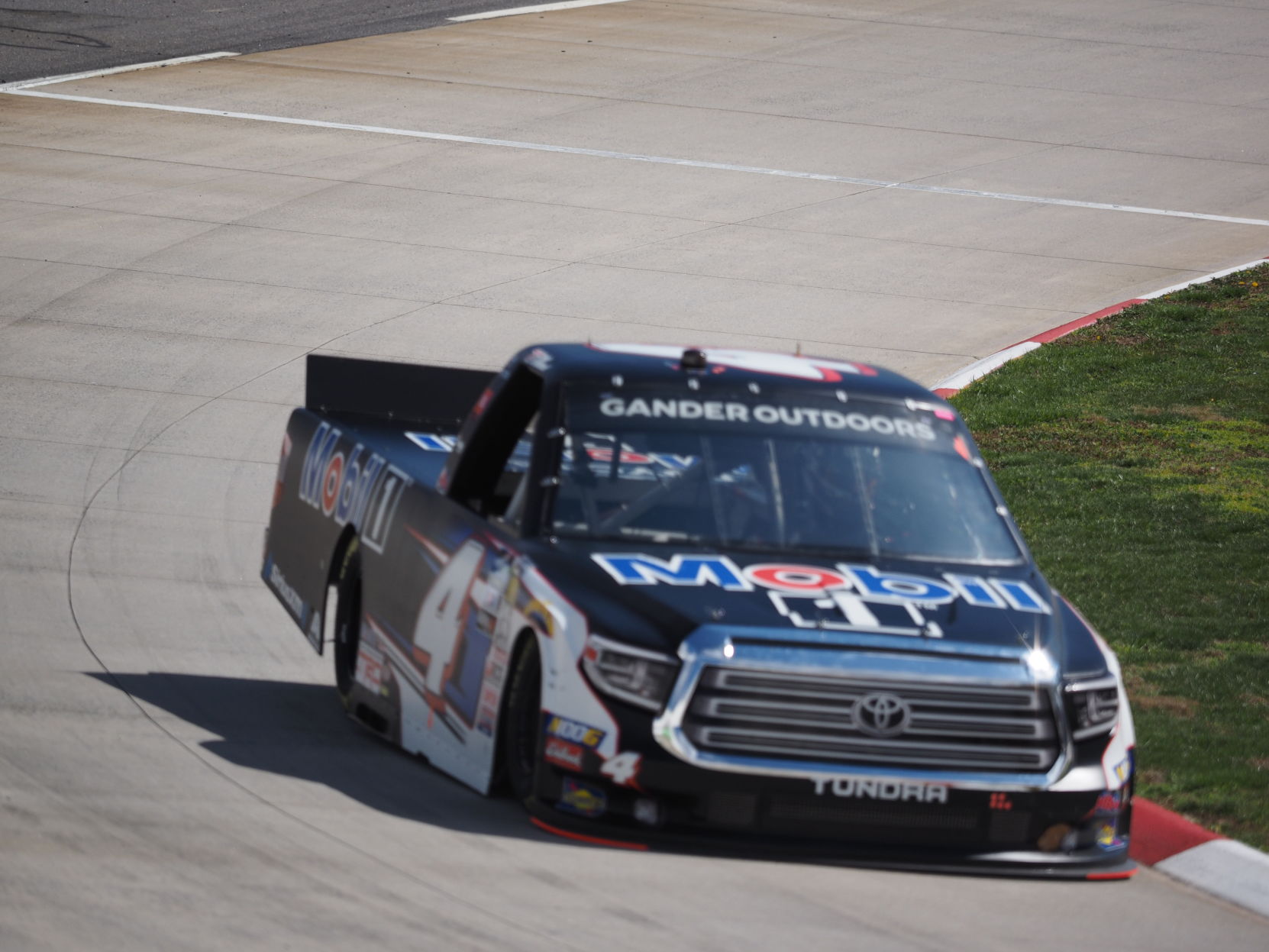 Martinsville Truck Races Truck race 15.JPG